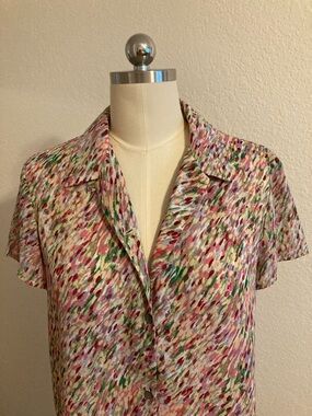 Liz Claiborne Women's Multicolor Short Sleeve Blouse - Floral Brushstroke Print